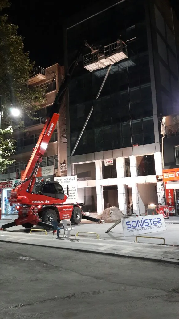 Yunuslar Vinç Galeri