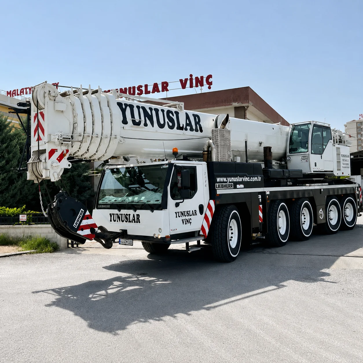 Liebherr LTM 1220-5.2