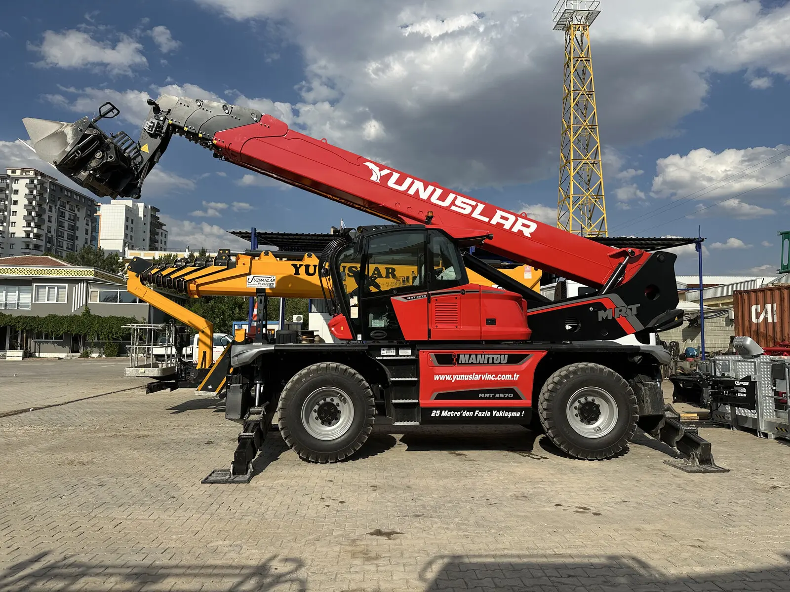 Manitou MRT 3570 Telehandler